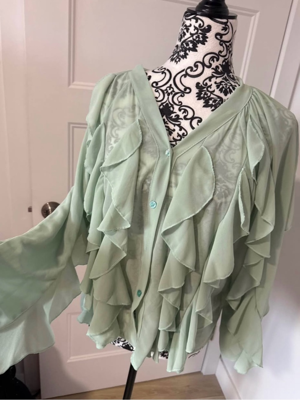Light Green Ruffle Button-Front Blouse - Unbranded - Picture 2 of 4